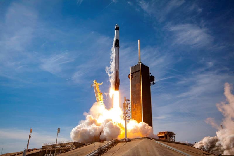 Falcon 9 Block 5 on the pad